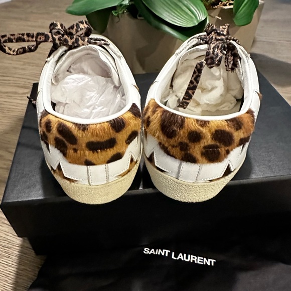 Saint Laurent sneackers , size 40. White with leopard stars and laces - Picture 10 of 10